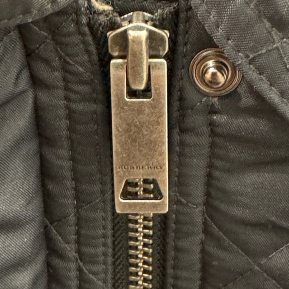 Authentic Burberry Quilted Barn Jacket Navy Blue Girls Size 12Y EUC - Picture 8 of 11